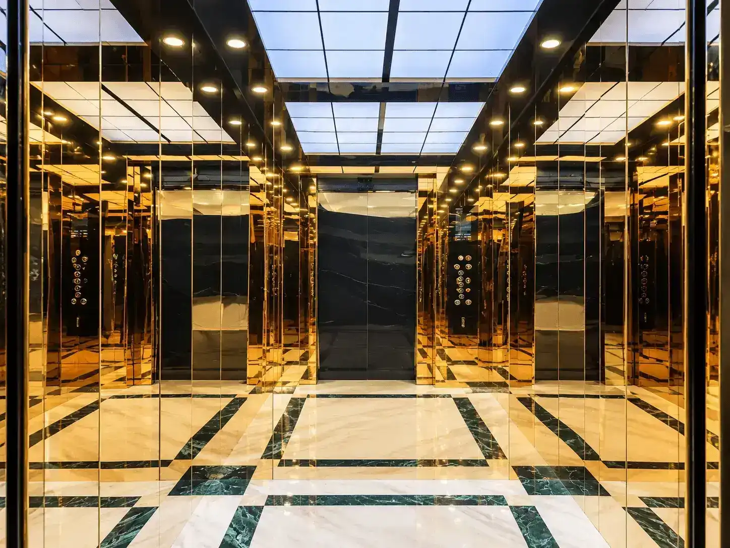 Rendila Plastic elevator installation